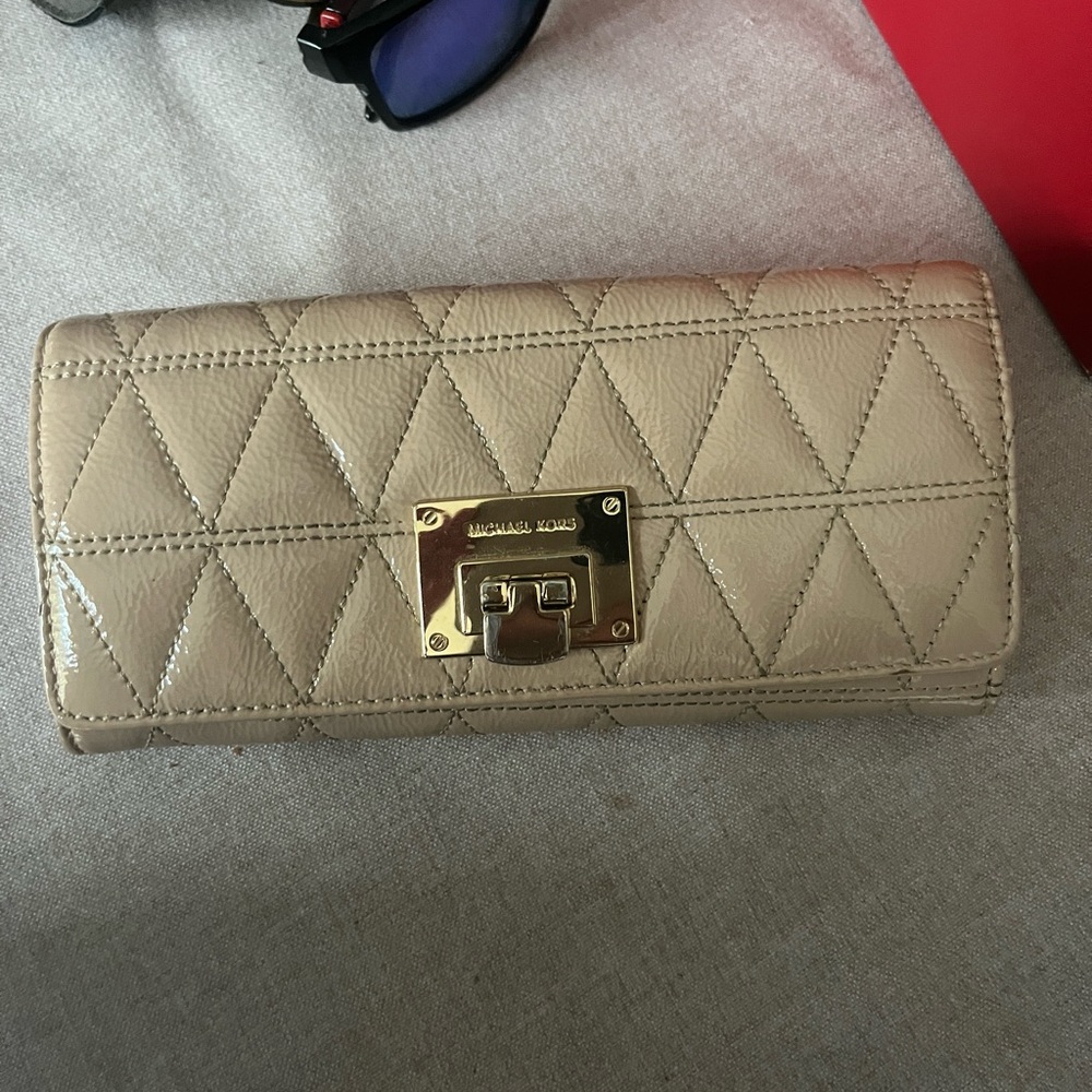 Michael Kors wallet